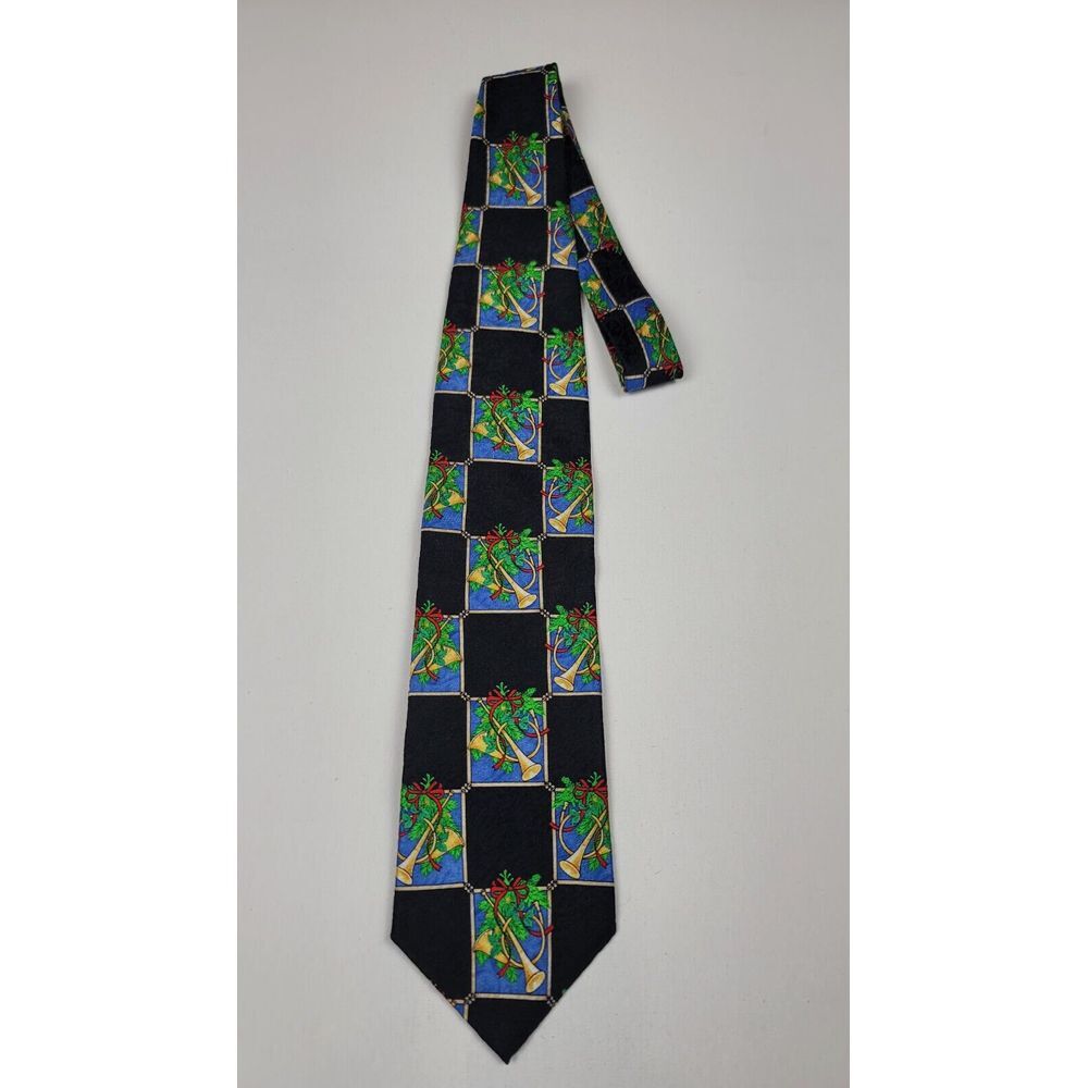 Hallmark Holiday Tradition Christmas Mens Neck‎ Tie. Vtg 100% Silk French Horns